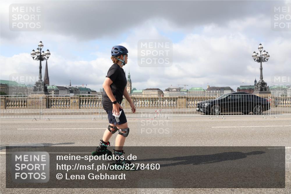 29.06.2025 - hella hamburg halbmarathon Lena Gebhardt http://msf.ph/oto/8278460 29.06.2025 09:05:02 Lombardsbrücke  meine-sportfotos.de