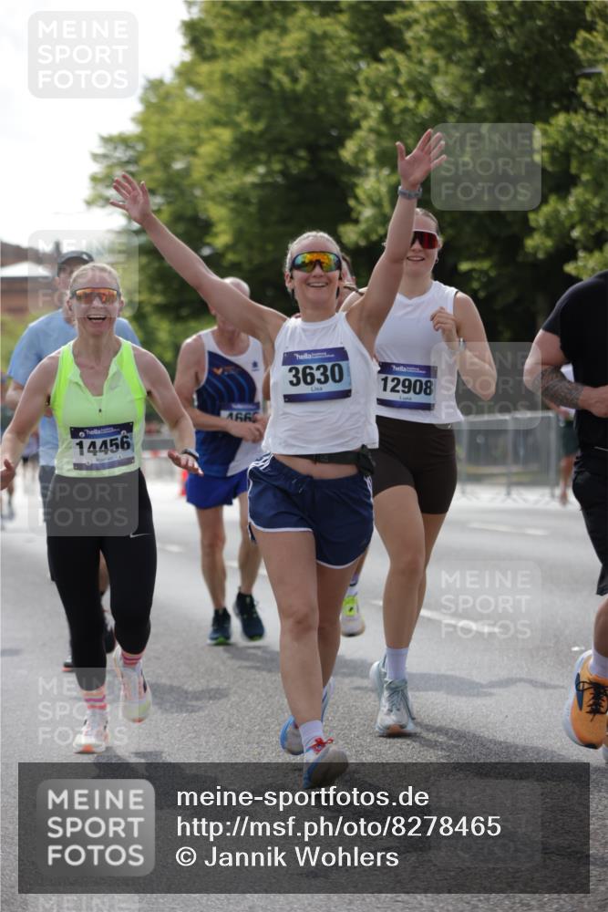 29.06.2025 - hella hamburg halbmarathon Jannik Wohlers http://msf.ph/oto/8278465 29.06.2025 10:02:26 Lombardsbrücke 2819, 3225, 3630, 3919, 4204, 4613, 4665, 4904, 5734, 6752, 6815, 6997, 7888, 8364, 8481, 8483, 8614, 8624, 9006, 10128, 10295, 10539, 11250, 11515, 11935, 11968, 12908, 13184, 14224, 14456, 14732, 15217, 15394, 15698, 15834, 15963, 15993, 16160, 16233, 16237, 16654, 17757, 19173 meine-sportfotos.de