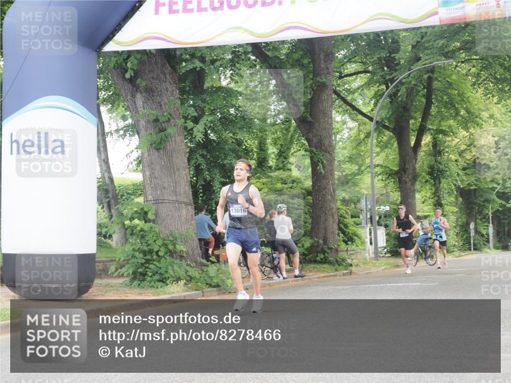 29.06.2025 - hella hamburg halbmarathon KatJ http://msf.ph/oto/8278466 29.06.2025 10:10:06 Zwischen KM18-KM19 4524 meine-sportfotos.de