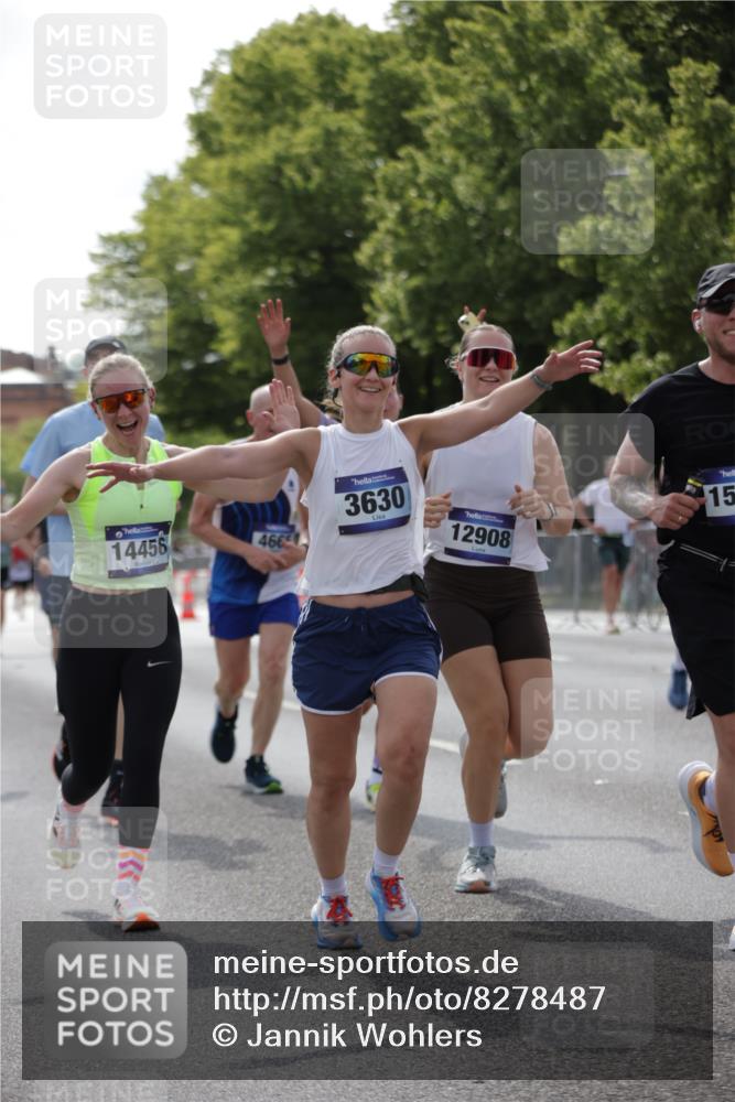 29.06.2025 - hella hamburg halbmarathon Jannik Wohlers http://msf.ph/oto/8278487 29.06.2025 10:02:26 Lombardsbrücke 2819, 3225, 3630, 3919, 4204, 4613, 4665, 4904, 5734, 6752, 6815, 6997, 7888, 8364, 8481, 8483, 8614, 8624, 9006, 10128, 10295, 10539, 11250, 11515, 11935, 11968, 12908, 13184, 14224, 14456, 14732, 15217, 15394, 15698, 15834, 15963, 15993, 16160, 16233, 16237, 16654, 17757, 19173 meine-sportfotos.de
