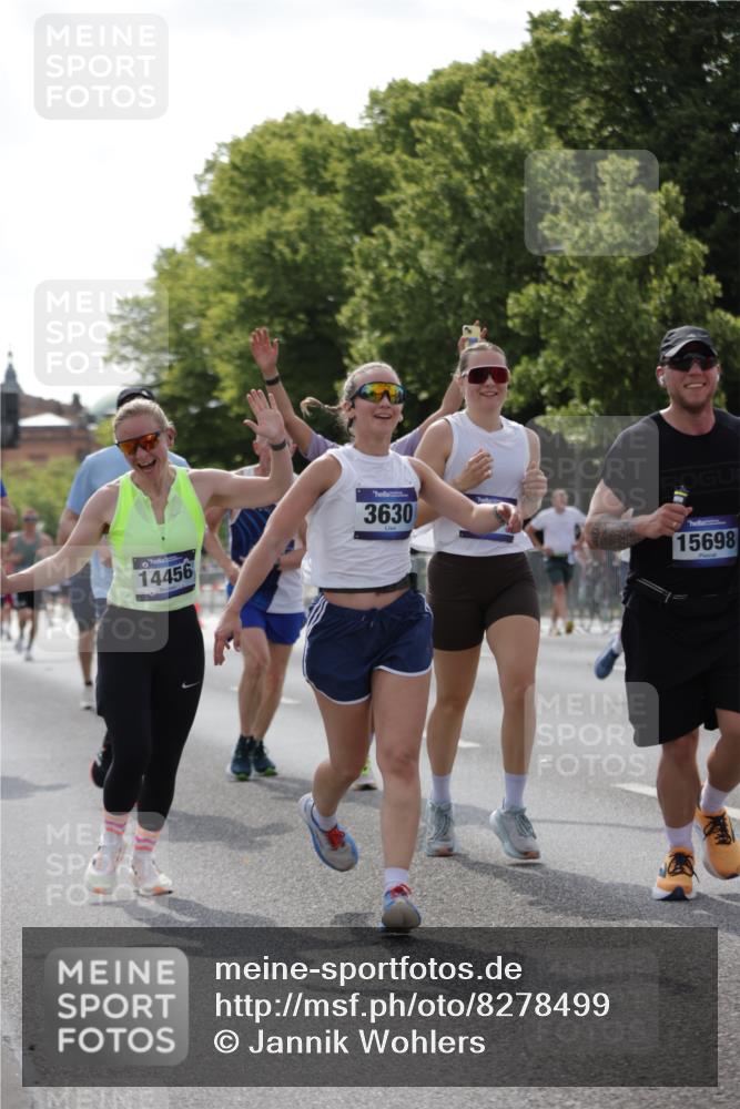 29.06.2025 - hella hamburg halbmarathon Jannik Wohlers http://msf.ph/oto/8278499 29.06.2025 10:02:26 Lombardsbrücke 2819, 3225, 3630, 3919, 4204, 4613, 4665, 4904, 5734, 6752, 6815, 6997, 7888, 8364, 8481, 8483, 8614, 8624, 9006, 10128, 10295, 10539, 11250, 11515, 11935, 11968, 12908, 13184, 14224, 14456, 14732, 15217, 15394, 15698, 15834, 15963, 15993, 16160, 16233, 16237, 16654, 17757, 19173 meine-sportfotos.de