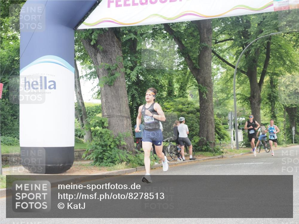 29.06.2025 - hella hamburg halbmarathon KatJ http://msf.ph/oto/8278513 29.06.2025 10:10:07 Zwischen KM18-KM19  meine-sportfotos.de