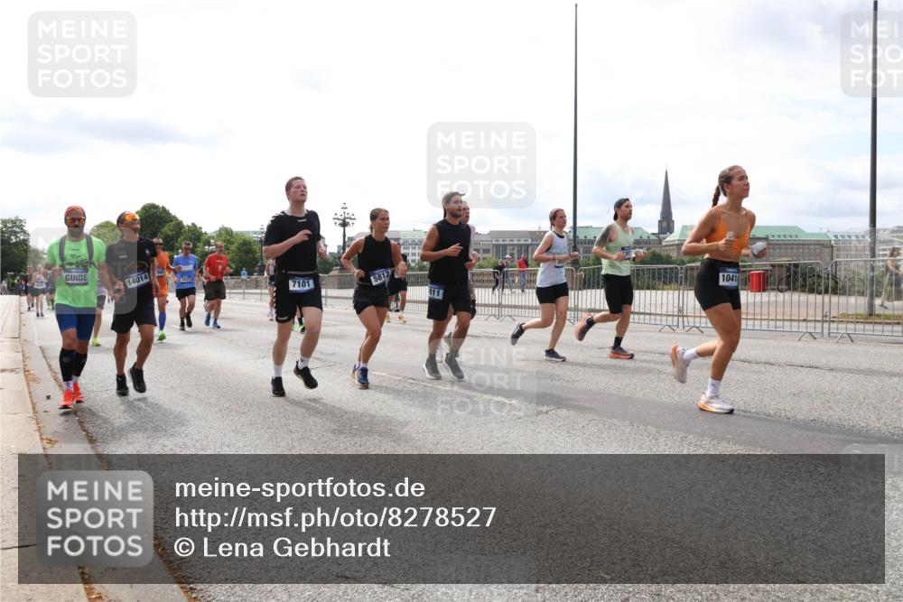 29.06.2025 - hella hamburg halbmarathon Lena Gebhardt http://msf.ph/oto/8278527 29.06.2025 10:20:24 Lombardsbrücke 14014, 7101, 5812, 811, 10414, 1011, 1046, 1069, 1110, 1115, 1471, 1474, 2053, 2064, 2478, 2834, 3278, 3434, 3733, 3781, 3842, 4154, 4166, 4288, 4422, 4539, 4585, 4614, 4737, 4739, 4754, 4869, 5181, 5397, 5556, 5625, 5659, 5811, 5812, 5831, 5937, 6951, 7018, 7101, 7131, 7519, 7739, 7744, 7808, 8025, 8387, 8462, 8588, 8738, 9136, 9196, 9722, 9735, 9873, 10041, 10414, 10550, 10595, 10613, 10622, 10647, 10701, 10754, 11028, 11100, 11603, 11835, 11995 meine-sportfotos.de
