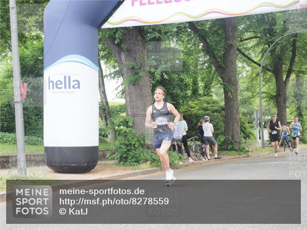 29.06.2025 - hella hamburg halbmarathon KatJ http://msf.ph/oto/8278559 29.06.2025 10:10:07 Zwischen KM18-KM19  meine-sportfotos.de