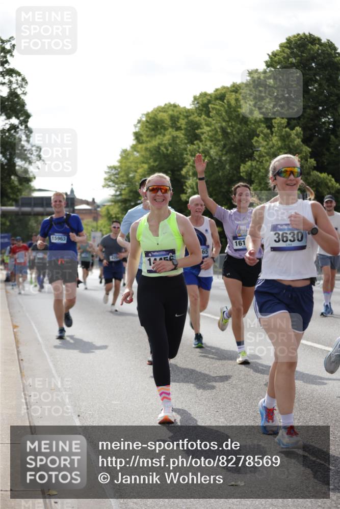 29.06.2025 - hella hamburg halbmarathon Jannik Wohlers http://msf.ph/oto/8278569 29.06.2025 10:02:27 Lombardsbrücke 1482, 3630, 3919, 4204, 4613, 4665, 4904, 5734, 6752, 6815, 6997, 7888, 8364, 8481, 8483, 8614, 8624, 9006, 10128, 10295, 11250, 11515, 11935, 11968, 12908, 13184, 14224, 14456, 14732, 15217, 15394, 15698, 15834, 15963, 15993, 16160, 16233, 16237, 16654, 17757 meine-sportfotos.de