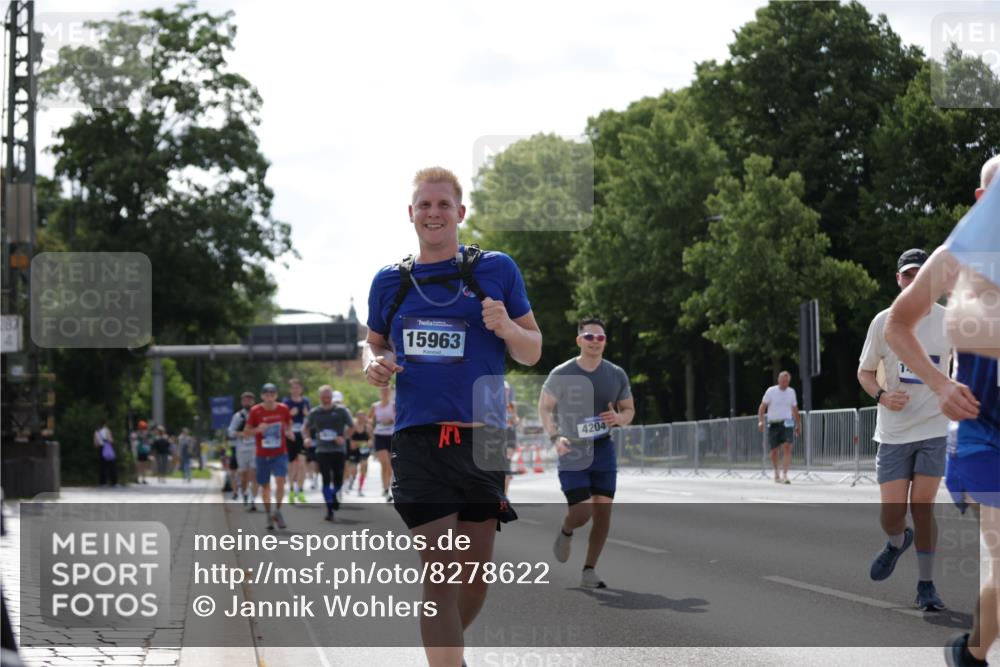 29.06.2025 - hella hamburg halbmarathon Jannik Wohlers http://msf.ph/oto/8278622 29.06.2025 10:02:30 Lombardsbrücke 1482, 2810, 3630, 3919, 4204, 4613, 4665, 4904, 5734, 6217, 6752, 6815, 6997, 8481, 8483, 8614, 8624, 9006, 10128, 11250, 11935, 11968, 12422, 12908, 13184, 14224, 14456, 15217, 15698, 15963, 16160, 16233, 16237, 16654, 16824, 17757, 18359, 18827 meine-sportfotos.de