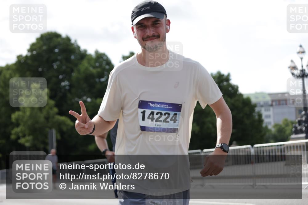 29.06.2025 - hella hamburg halbmarathon Jannik Wohlers http://msf.ph/oto/8278670 29.06.2025 10:02:32 Lombardsbrücke 1482, 2780, 2810, 3630, 3919, 4204, 4613, 4665, 4904, 5734, 6208, 6217, 6752, 6815, 6997, 7210, 8481, 8483, 8614, 9006, 10128, 11250, 11935, 11968, 12169, 12422, 12908, 13184, 13664, 14224, 14456, 15217, 15698, 15963, 16160, 16233, 16237, 16355, 16654, 16824, 18359, 18827 meine-sportfotos.de