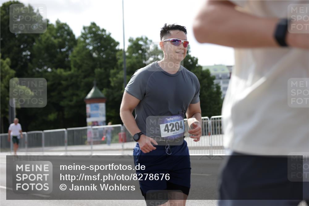 29.06.2025 - hella hamburg halbmarathon Jannik Wohlers http://msf.ph/oto/8278676 29.06.2025 10:02:32 Lombardsbrücke 1482, 2780, 2810, 3630, 3919, 4204, 4613, 4665, 4904, 5734, 6208, 6217, 6752, 6815, 6997, 7210, 8481, 8483, 8614, 9006, 10128, 11250, 11935, 11968, 12169, 12422, 12908, 13184, 13664, 14224, 14456, 15217, 15698, 15963, 16160, 16233, 16237, 16355, 16654, 16824, 18359, 18827 meine-sportfotos.de