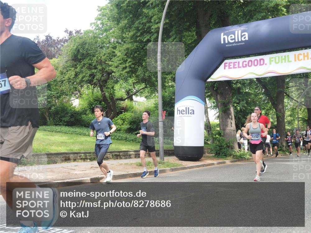 29.06.2025 - hella hamburg halbmarathon KatJ http://msf.ph/oto/8278686 29.06.2025 10:40:32 Zwischen KM18-KM19 1061, 1499, 2074, 6628, 6877, 6897, 7232 meine-sportfotos.de