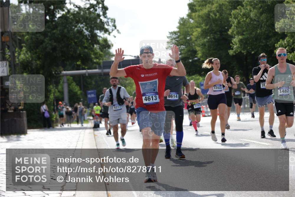 29.06.2025 - hella hamburg halbmarathon Jannik Wohlers http://msf.ph/oto/8278711 29.06.2025 10:02:34 Lombardsbrücke 1414, 1482, 2780, 2782, 2810, 3630, 4204, 4613, 4665, 4904, 6208, 6217, 6815, 6997, 7210, 7211, 8481, 8483, 8614, 11935, 12169, 12422, 12908, 13184, 13664, 14224, 14456, 14493, 15217, 15698, 15963, 16160, 16233, 16237, 16355, 16654, 16824, 18359, 18827 meine-sportfotos.de