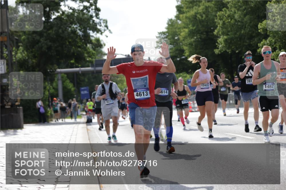 29.06.2025 - hella hamburg halbmarathon Jannik Wohlers http://msf.ph/oto/8278716 29.06.2025 10:02:34 Lombardsbrücke 1414, 1482, 2780, 2782, 2810, 3630, 4204, 4613, 4665, 4904, 6208, 6217, 6815, 6997, 7210, 7211, 8481, 8483, 8614, 11935, 12169, 12422, 12908, 13184, 13664, 14224, 14456, 14493, 15217, 15698, 15963, 16160, 16233, 16237, 16355, 16654, 16824, 18359, 18827 meine-sportfotos.de