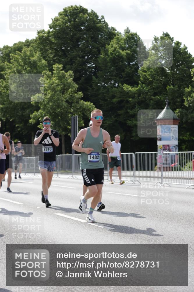 29.06.2025 - hella hamburg halbmarathon Jannik Wohlers http://msf.ph/oto/8278731 29.06.2025 10:02:35 Lombardsbrücke 1414, 1482, 2780, 2782, 2810, 3630, 4204, 4613, 4665, 4904, 6208, 6217, 6815, 6997, 7210, 7211, 8481, 8483, 8614, 9439, 11935, 12169, 12422, 12908, 13664, 13874, 14224, 14225, 14456, 14493, 15217, 15698, 15963, 16160, 16233, 16237, 16355, 16654, 16824, 18359, 18827 meine-sportfotos.de