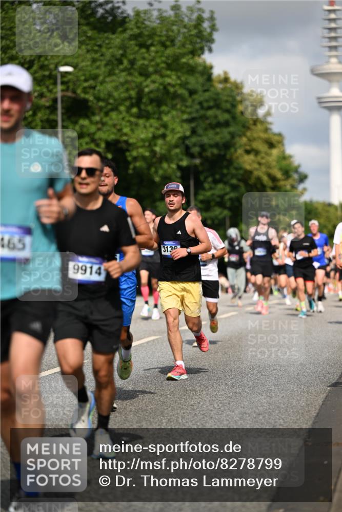 29.06.2025 - hella hamburg halbmarathon Dr. Thomas Lammeyer http://msf.ph/oto/8278799 29.06.2025 09:53:08 Kennedybrücke 1343, 1445, 1603, 1800, 2573, 2745, 2750, 2980, 3116, 3136, 3282, 4148, 4766, 5248, 5648, 5889, 6123, 6149, 7035, 7229, 8358, 8370, 8465, 9264, 9265, 9296, 9914, 10930 meine-sportfotos.de