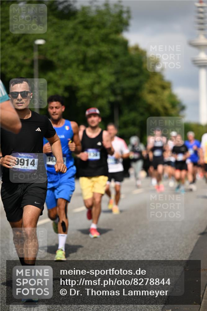 29.06.2025 - hella hamburg halbmarathon Dr. Thomas Lammeyer http://msf.ph/oto/8278844 29.06.2025 09:53:09 Kennedybrücke 1343, 1445, 1603, 1800, 2573, 2745, 2750, 2949, 2980, 3116, 3136, 3282, 4148, 4766, 5248, 5648, 5889, 6123, 6149, 7035, 7229, 8358, 8370, 8465, 9264, 9265, 9296, 9914, 10930 meine-sportfotos.de