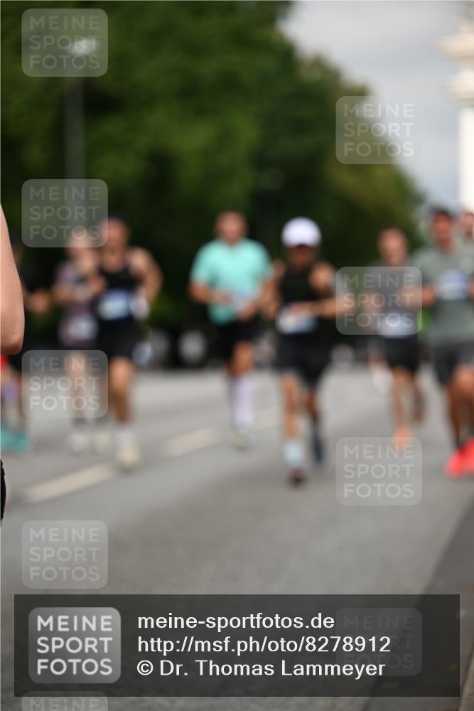 29.06.2025 - hella hamburg halbmarathon Dr. Thomas Lammeyer http://msf.ph/oto/8278912 29.06.2025 10:15:42 Kennedybrücke 1062, 1166, 1790, 1992, 2661, 3837, 4227, 5254, 5990, 5991, 7370, 7474, 7571, 8368, 9191, 9254, 10042, 10428 meine-sportfotos.de