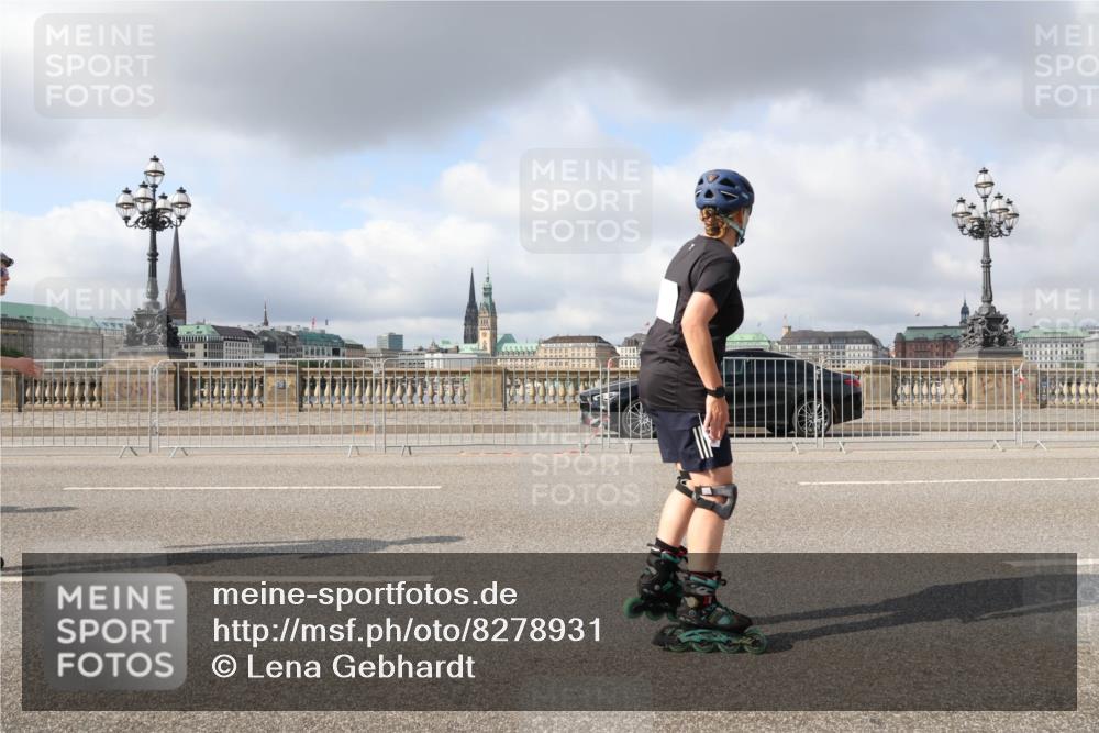 29.06.2025 - hella hamburg halbmarathon Lena Gebhardt http://msf.ph/oto/8278931 29.06.2025 09:05:02 Lombardsbrücke  meine-sportfotos.de