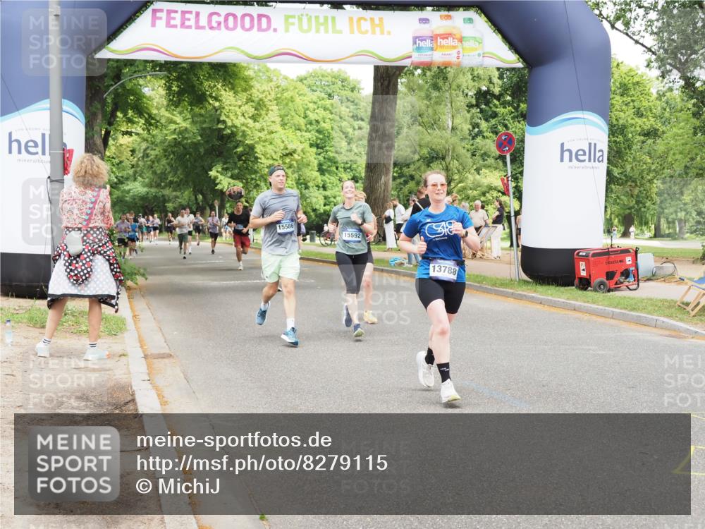 29.06.2025 - hella hamburg halbmarathon MichiJ http://msf.ph/oto/8279115 29.06.2025 10:57:28 Zwischen KM18-KM19 2990, 3691, 5423, 9975, 13788, 14015, 14488, 15307, 15586, 15700, 16134, 16437, 17128, 17472, 18493 meine-sportfotos.de