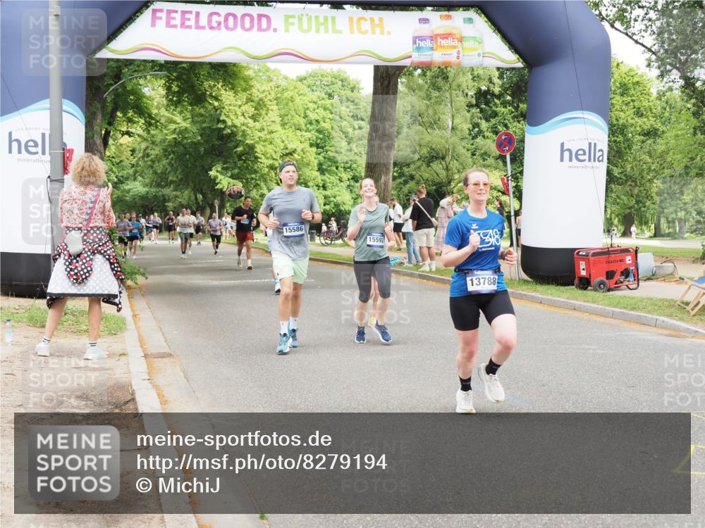 29.06.2025 - hella hamburg halbmarathon MichiJ http://msf.ph/oto/8279194 29.06.2025 10:57:28 Zwischen KM18-KM19 2990, 3691, 5423, 9975, 13788, 14015, 14488, 15307, 15586, 15700, 16134, 16437, 17128, 17472, 18493 meine-sportfotos.de