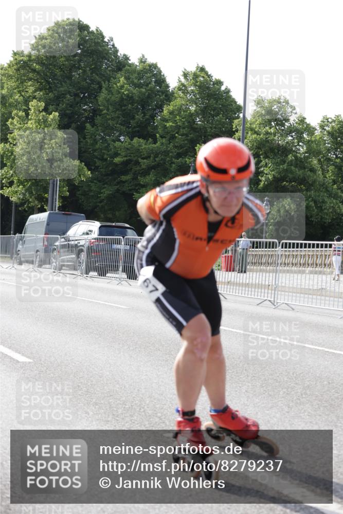 29.06.2025 - hella hamburg halbmarathon Jannik Wohlers http://msf.ph/oto/8279237 29.06.2025 08:52:39 Lombardsbrücke  meine-sportfotos.de