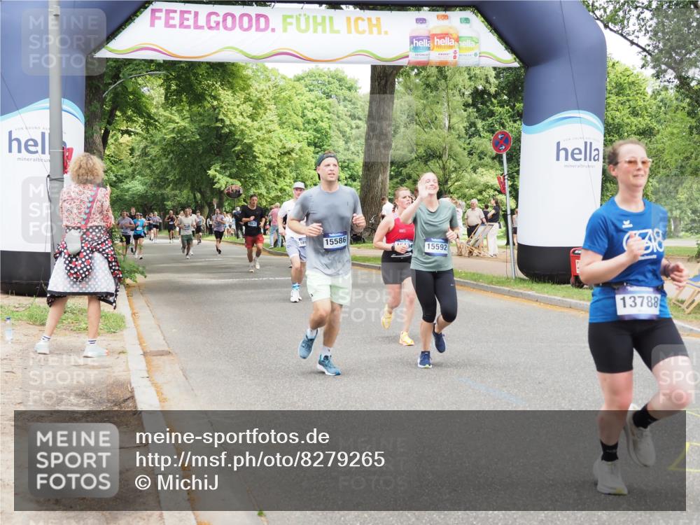 29.06.2025 - hella hamburg halbmarathon MichiJ http://msf.ph/oto/8279265 29.06.2025 10:57:29 Zwischen KM18-KM19 2990, 3691, 5423, 9975, 13788, 14488, 15586, 15700, 16134, 17472, 18493 meine-sportfotos.de