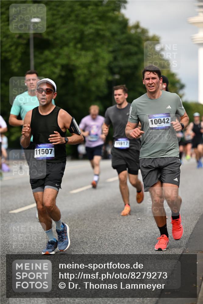 29.06.2025 - hella hamburg halbmarathon Dr. Thomas Lammeyer http://msf.ph/oto/8279273 29.06.2025 10:15:44 Kennedybrücke 1062, 1166, 1790, 2661, 3837, 4227, 5254, 7370, 7474, 7571, 8368, 9254, 10042, 10428 meine-sportfotos.de