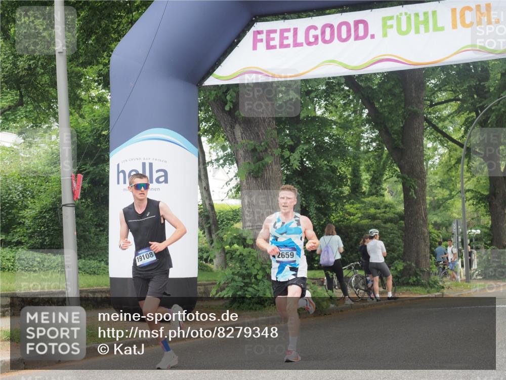29.06.2025 - hella hamburg halbmarathon KatJ http://msf.ph/oto/8279348 29.06.2025 10:10:11 Zwischen KM18-KM19  meine-sportfotos.de