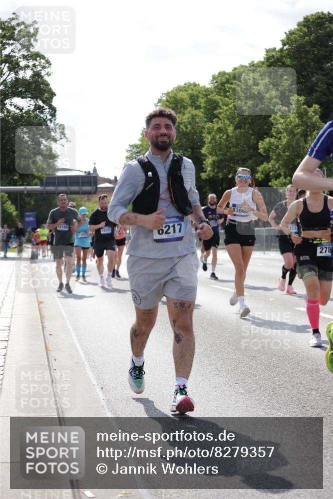 29.06.2025 - hella hamburg halbmarathon Jannik Wohlers http://msf.ph/oto/8279357 29.06.2025 10:02:39 Lombardsbrücke 1414, 1482, 2780, 2782, 2810, 3572, 4204, 4613, 4665, 4904, 6208, 6217, 6815, 6997, 7210, 7211, 8481, 8483, 8614, 9439, 10824, 11935, 12169, 12177, 12422, 12908, 13036, 13664, 13874, 14224, 14225, 14456, 14493, 15217, 15963, 16160, 16355, 16824, 18359, 18827 meine-sportfotos.de