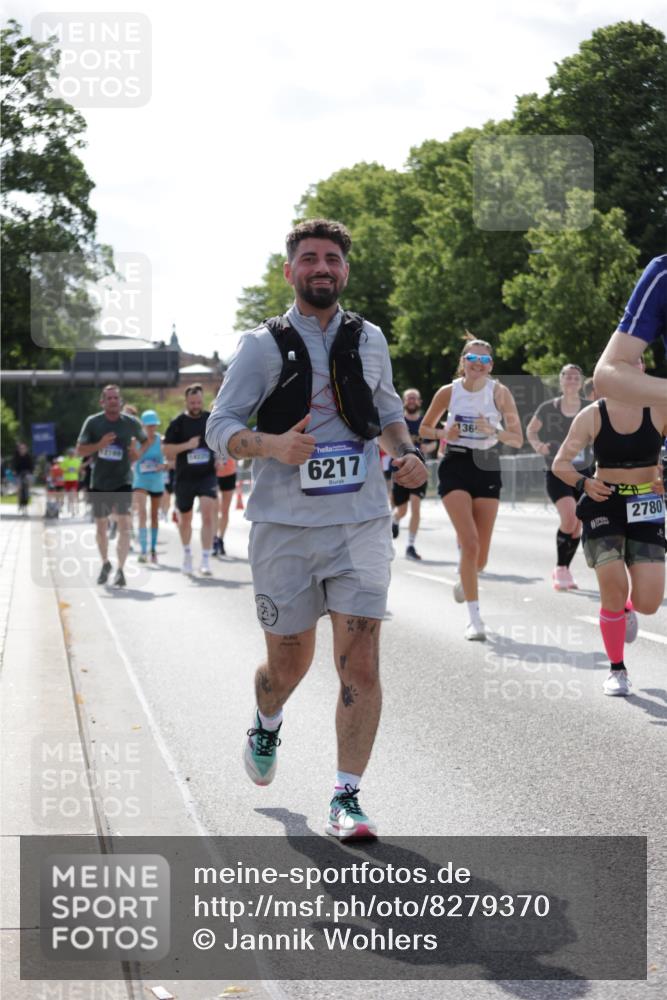 29.06.2025 - hella hamburg halbmarathon Jannik Wohlers http://msf.ph/oto/8279370 29.06.2025 10:02:39 Lombardsbrücke 1414, 1482, 2780, 2782, 2810, 3572, 4204, 4613, 4665, 4904, 6208, 6217, 6815, 6997, 7210, 7211, 8481, 8483, 8614, 9439, 10824, 11935, 12169, 12177, 12422, 12908, 13036, 13664, 13874, 14224, 14225, 14456, 14493, 15217, 15963, 16160, 16355, 16824, 18359, 18827 meine-sportfotos.de