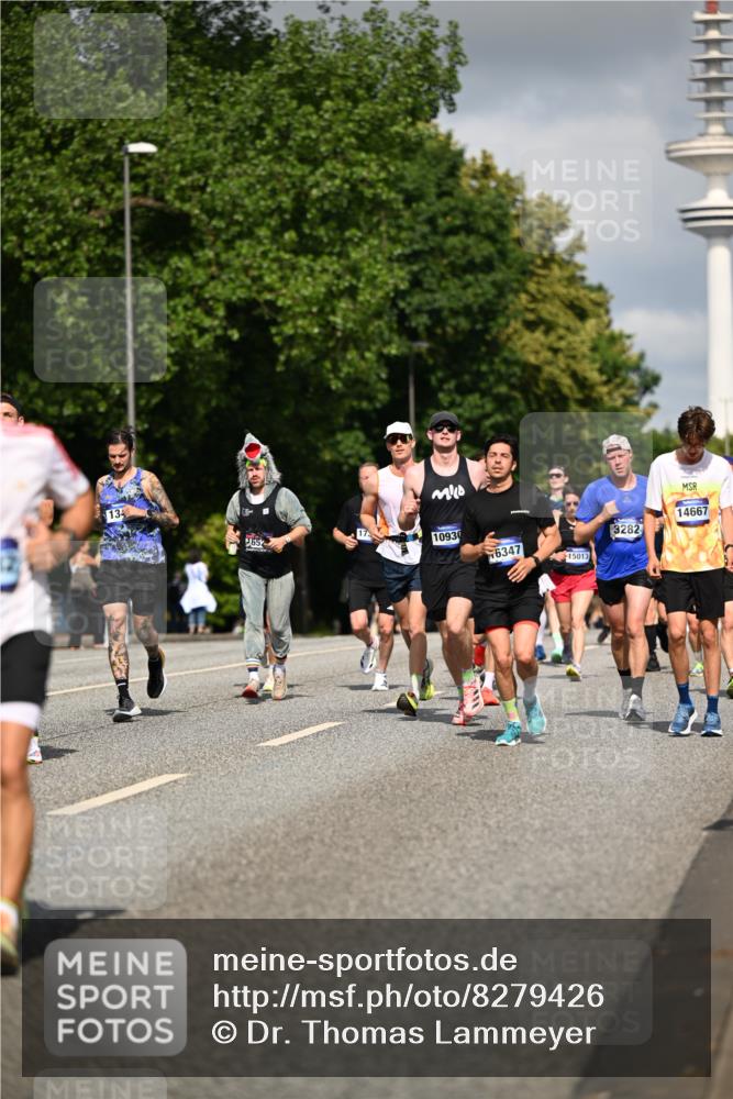 29.06.2025 - hella hamburg halbmarathon Dr. Thomas Lammeyer http://msf.ph/oto/8279426 29.06.2025 09:53:12 Kennedybrücke 1343, 1445, 1800, 1975, 2324, 2573, 2750, 2949, 3116, 3136, 3282, 3431, 4148, 4303, 4425, 4766, 5248, 5648, 5889, 6123, 6149, 7035, 7229, 8358, 8370, 8465, 9264, 9265, 9296, 9914, 10930 meine-sportfotos.de