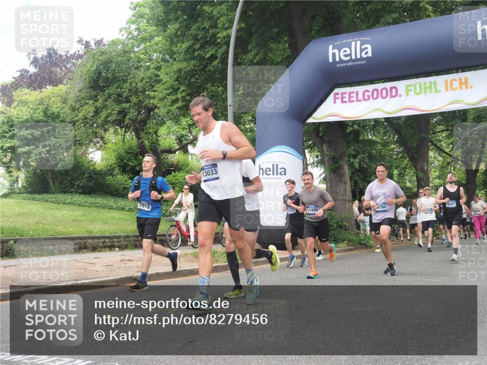 29.06.2025 - hella hamburg halbmarathon KatJ http://msf.ph/oto/8279456 29.06.2025 10:40:37 Zwischen KM18-KM19 3334, 3999, 6877, 7232, 7918 meine-sportfotos.de