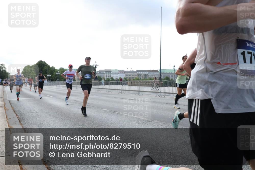 29.06.2025 - hella hamburg halbmarathon Lena Gebhardt http://msf.ph/oto/8279510 29.06.2025 09:45:30 Lombardsbrücke 4679, 18177, 17, 57, 1686, 1707, 1758, 1990, 2689, 2746, 3043, 4050, 4129, 4679, 4698, 4749, 5070, 5328, 5746, 5826, 6358, 6781, 7272, 7389, 7481, 7651, 7723, 7965, 8190, 8209, 8883, 9137, 9381, 9571, 9634, 10017, 10171, 10486, 10876, 11120, 11169, 11413, 11857, 12049, 12234, 12308, 12595, 12691, 12900, 12988, 13066, 13618, 14028, 14140, 14289, 15672, 15883, 16157, 16713, 16818, 17428 meine-sportfotos.de