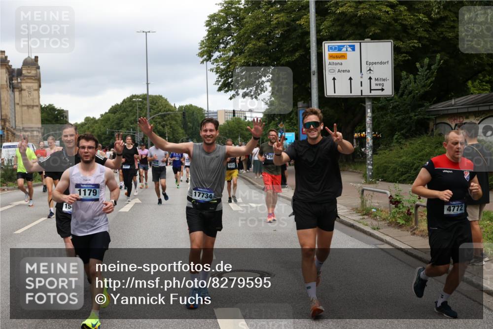 29.06.2025 - hella hamburg halbmarathon Yannick Fuchs http://msf.ph/oto/8279595 29.06.2025 10:49:39 20KM 1179, 1193, 1834, 2612, 3037, 3058, 3668, 4249, 4951, 5643, 5672, 6569, 6591, 6924, 7147, 7221, 7594, 7976, 8255, 8573, 8691, 9361, 9562, 10582, 11039, 11231, 12196, 12545, 13234, 13236, 13470, 13474, 14365, 15184, 15300, 15484, 15584, 15818, 15884, 16176, 16213, 16401, 16521, 16786, 17133, 17259, 17615, 17640, 17642, 17734, 17940, 18064, 18212, 18290, 18340, 18495, 18741, 18746, 18835, 19047, 19120, 19152 meine-sportfotos.de