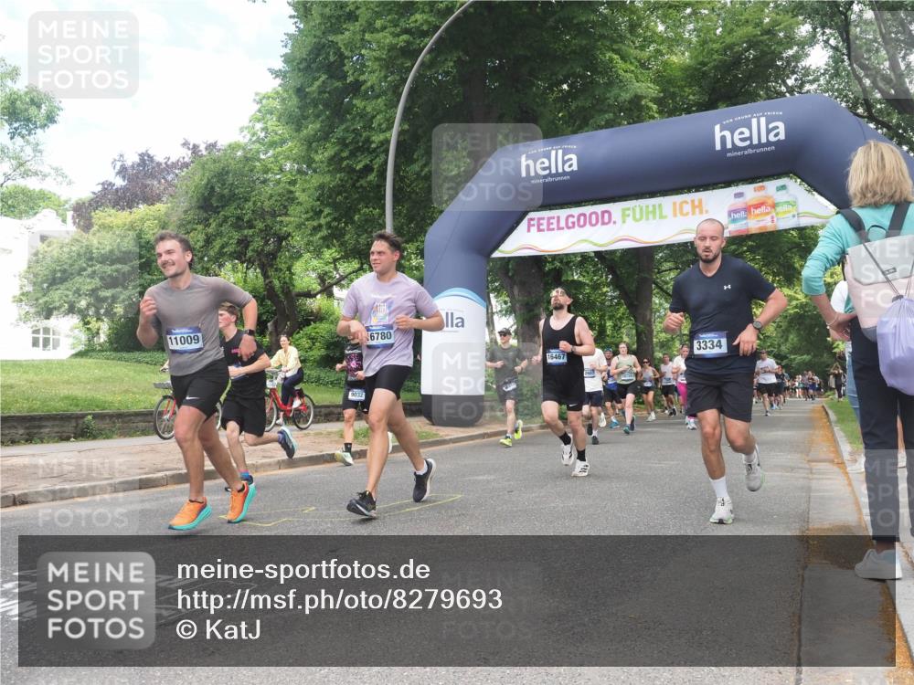 29.06.2025 - hella hamburg halbmarathon KatJ http://msf.ph/oto/8279693 29.06.2025 10:40:39 Zwischen KM18-KM19 3334, 3999, 6723, 7918 meine-sportfotos.de