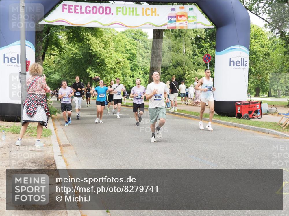 29.06.2025 - hella hamburg halbmarathon MichiJ http://msf.ph/oto/8279741 29.06.2025 10:57:37 Zwischen KM18-KM19 1213, 2110, 4007, 8055, 14679, 15531, 16323, 18957 meine-sportfotos.de
