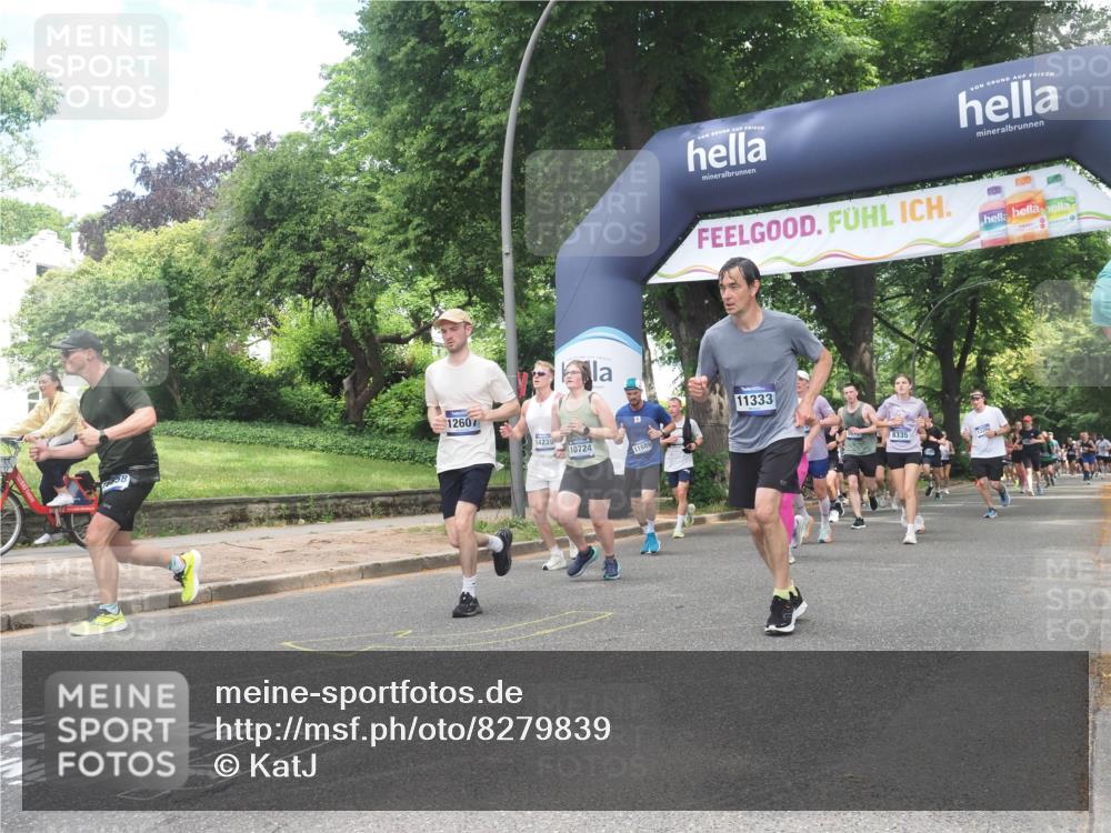 29.06.2025 - hella hamburg halbmarathon KatJ http://msf.ph/oto/8279839 29.06.2025 10:40:41 Zwischen KM18-KM19 3334, 3999, 5077, 6723, 7918, 8335 meine-sportfotos.de