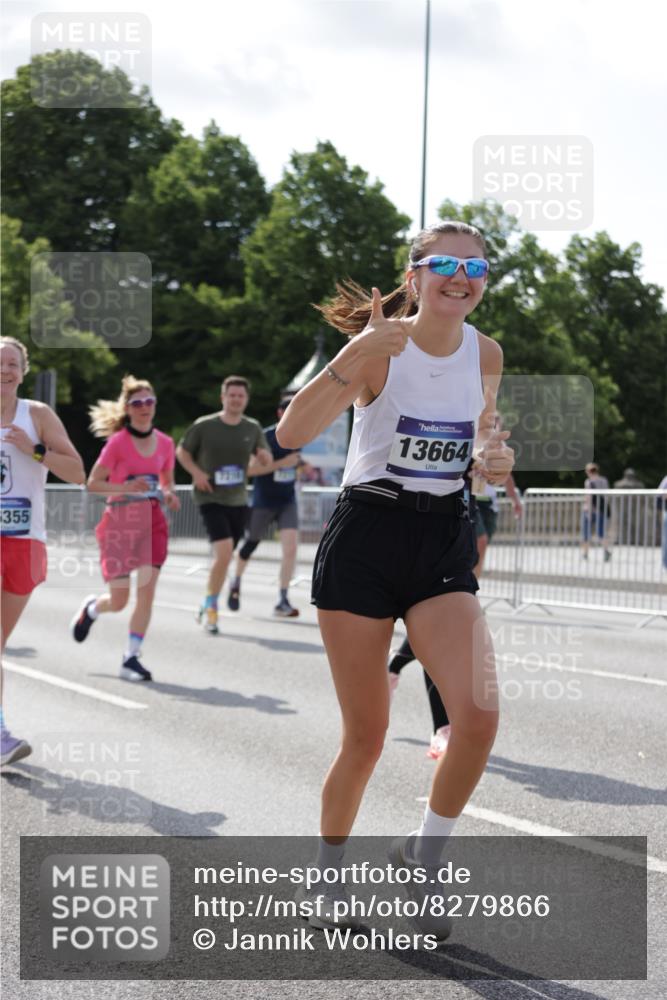29.06.2025 - hella hamburg halbmarathon Jannik Wohlers http://msf.ph/oto/8279866 29.06.2025 10:02:41 Lombardsbrücke 1414, 1482, 2780, 2782, 2810, 3572, 4204, 4613, 6208, 6217, 6997, 7210, 7211, 7706, 8614, 9439, 10824, 11935, 12169, 12177, 12422, 12908, 13036, 13474, 13664, 13874, 14224, 14225, 14493, 15963, 16160, 16355, 16824, 18359, 18827 meine-sportfotos.de