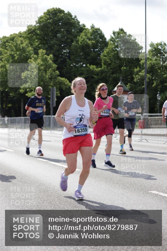 29.06.2025 - hella hamburg halbmarathon Jannik Wohlers http://msf.ph/oto/8279887 29.06.2025 10:02:42 Lombardsbrücke 1135, 1138, 1414, 1450, 1482, 2780, 2782, 2810, 3572, 4204, 4613, 6208, 6217, 7210, 7211, 7706, 8614, 9439, 10824, 12169, 12177, 12422, 13036, 13474, 13664, 13732, 13857, 13874, 14224, 14225, 14493, 15963, 16355, 16824, 18359, 18827 meine-sportfotos.de