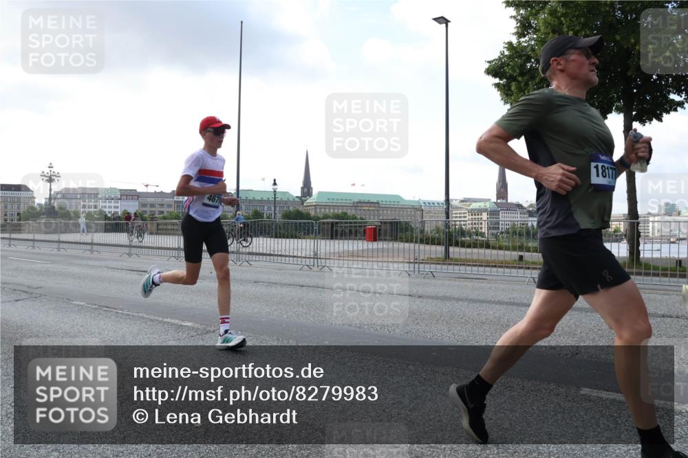29.06.2025 - hella hamburg halbmarathon Lena Gebhardt http://msf.ph/oto/8279983 29.06.2025 09:45:31 Lombardsbrücke 4679, 18177, 57, 1686, 1707, 1758, 1990, 2689, 2746, 3043, 4050, 4129, 4679, 4698, 4749, 5070, 5328, 5550, 5746, 5826, 6358, 6781, 7272, 7389, 7481, 7651, 7723, 7965, 8190, 8209, 8883, 9137, 9381, 9571, 9634, 10017, 10171, 10486, 10876, 11120, 11169, 11413, 11857, 12049, 12234, 12308, 12595, 12691, 12900, 12988, 13066, 13618, 14028, 14140, 14289, 15672, 15883, 16157, 16713, 16818, 17428 meine-sportfotos.de