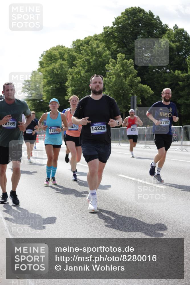 29.06.2025 - hella hamburg halbmarathon Jannik Wohlers http://msf.ph/oto/8280016 29.06.2025 10:02:43 Lombardsbrücke 1135, 1138, 1414, 1450, 1482, 2780, 2782, 2810, 3572, 4204, 4613, 6208, 6217, 7210, 7211, 7706, 8614, 9439, 10824, 12169, 12177, 12422, 13036, 13474, 13664, 13732, 13857, 13874, 14225, 14493, 16355, 16824, 18359, 18827 meine-sportfotos.de