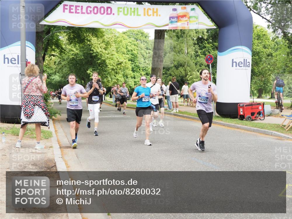 29.06.2025 - hella hamburg halbmarathon MichiJ http://msf.ph/oto/8280032 29.06.2025 10:57:39 Zwischen KM18-KM19 1213, 2110, 4007, 7881, 8055, 14679, 15214, 15531, 16323, 16938 meine-sportfotos.de