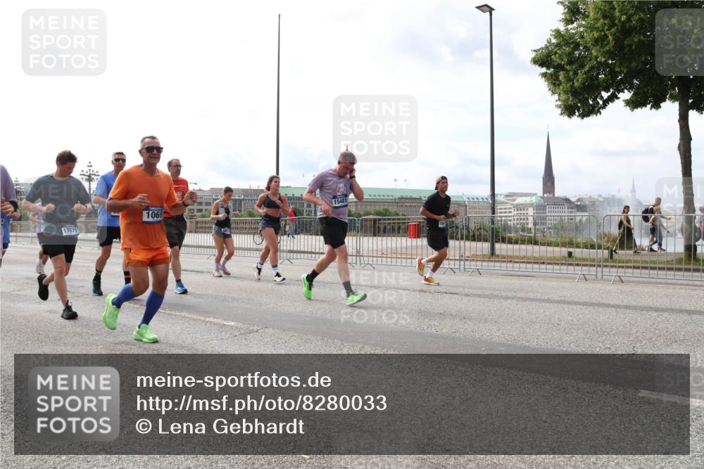 29.06.2025 - hella hamburg halbmarathon Lena Gebhardt http://msf.ph/oto/8280033 29.06.2025 10:20:27 Lombardsbrücke 17671, 1069, 15481, 1011, 1046, 1069, 1110, 1115, 1471, 1474, 2053, 2064, 2101, 2325, 2478, 2834, 3278, 3434, 3733, 3781, 3842, 4154, 4166, 4288, 4422, 4585, 4614, 4737, 4739, 4754, 4869, 5181, 5397, 5556, 5625, 5659, 5811, 5812, 5831, 5937, 6951, 7018, 7101, 7131, 7519, 7739, 7744, 7808, 8025, 8387, 8462, 8588, 8738, 9136, 9196, 9722, 9735, 9873, 10041, 10414, 10550, 10595, 10613, 10647, 10701, 10754, 11028, 11100, 11603, 11835, 11995 meine-sportfotos.de