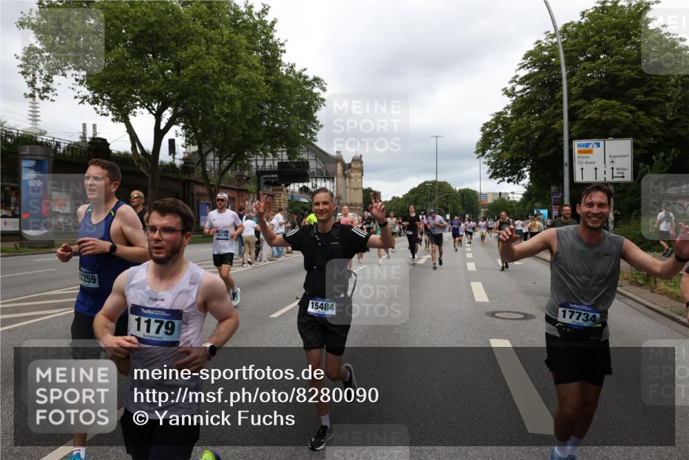 29.06.2025 - hella hamburg halbmarathon Yannick Fuchs http://msf.ph/oto/8280090 29.06.2025 10:49:40 20KM 1179, 1193, 1834, 2612, 3058, 3668, 4951, 5643, 5672, 6569, 6591, 6924, 7147, 7594, 7976, 8255, 8573, 8691, 9361, 9562, 10582, 11039, 12196, 12545, 13234, 13236, 13470, 13474, 14365, 15184, 15300, 15484, 15584, 15818, 15884, 16176, 16213, 16375, 16401, 16521, 16786, 17133, 17259, 17615, 17640, 17642, 17734, 17940, 18064, 18212, 18290, 18325, 18340, 18495, 18741, 18746, 18835, 19120, 19152 meine-sportfotos.de