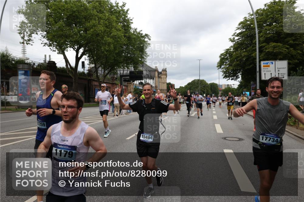 29.06.2025 - hella hamburg halbmarathon Yannick Fuchs http://msf.ph/oto/8280099 29.06.2025 10:49:40 20KM 1179, 1193, 1834, 2612, 3058, 3668, 4951, 5643, 5672, 6569, 6591, 6924, 7147, 7594, 7976, 8255, 8573, 8691, 9361, 9562, 10582, 11039, 12196, 12545, 13234, 13236, 13470, 13474, 14365, 15184, 15300, 15484, 15584, 15818, 15884, 16176, 16213, 16375, 16401, 16521, 16786, 17133, 17259, 17615, 17640, 17642, 17734, 17940, 18064, 18212, 18290, 18325, 18340, 18495, 18741, 18746, 18835, 19120, 19152 meine-sportfotos.de