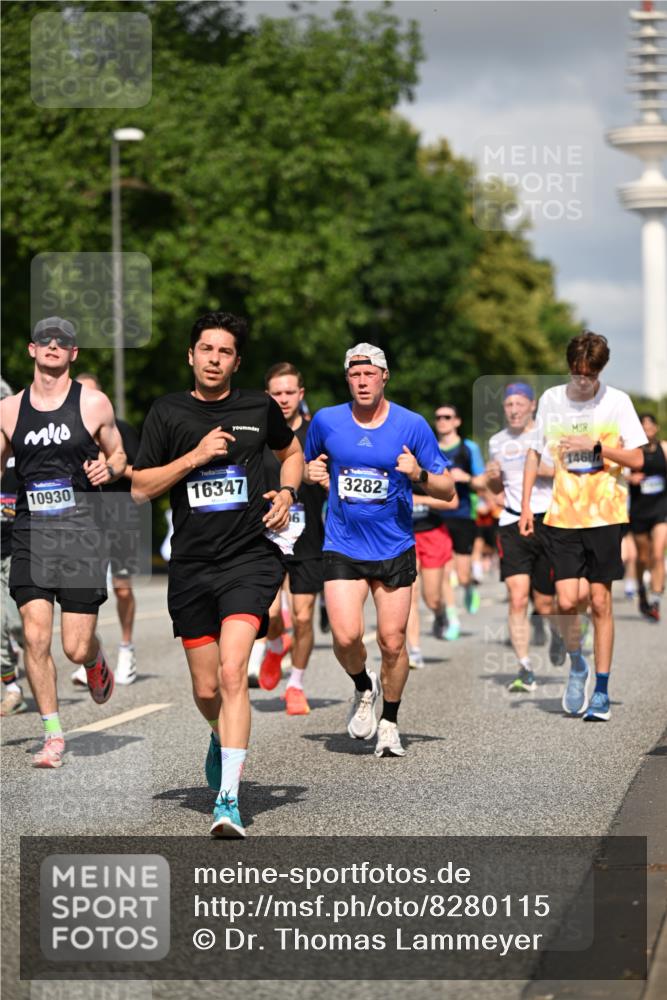 29.06.2025 - hella hamburg halbmarathon Dr. Thomas Lammeyer http://msf.ph/oto/8280115 29.06.2025 09:53:15 Kennedybrücke 1343, 1445, 1800, 1975, 2324, 2573, 2750, 2949, 3116, 3136, 3282, 3431, 4148, 4303, 4425, 5248, 5648, 5889, 6123, 6149, 6682, 7229, 7796, 8370, 8465, 9264, 9265, 9296, 9914, 10930 meine-sportfotos.de
