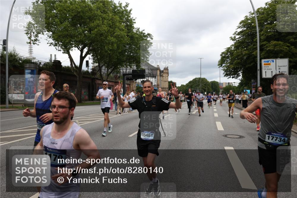 29.06.2025 - hella hamburg halbmarathon Yannick Fuchs http://msf.ph/oto/8280140 29.06.2025 10:49:40 20KM 1179, 1193, 1834, 2612, 3058, 3668, 4951, 5643, 5672, 6569, 6591, 6924, 7147, 7594, 7976, 8255, 8573, 8691, 9361, 9562, 10582, 11039, 12196, 12545, 13234, 13236, 13470, 13474, 14365, 15184, 15300, 15484, 15584, 15818, 15884, 16176, 16213, 16375, 16401, 16521, 16786, 17133, 17259, 17615, 17640, 17642, 17734, 17940, 18064, 18212, 18290, 18325, 18340, 18495, 18741, 18746, 18835, 19120, 19152 meine-sportfotos.de
