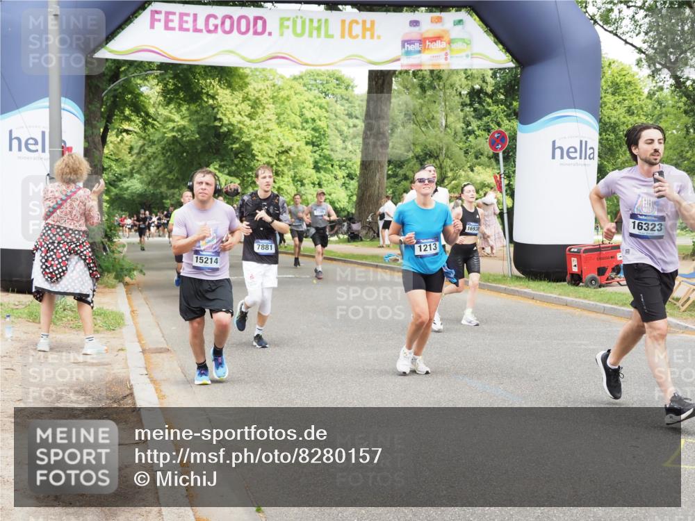 29.06.2025 - hella hamburg halbmarathon MichiJ http://msf.ph/oto/8280157 29.06.2025 10:57:40 Zwischen KM18-KM19 1213, 2110, 4007, 7881, 8055, 14679, 15214, 15531, 16323, 16938 meine-sportfotos.de