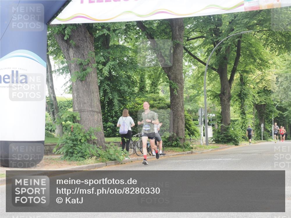 29.06.2025 - hella hamburg halbmarathon KatJ http://msf.ph/oto/8280330 29.06.2025 10:10:39 Zwischen KM18-KM19  meine-sportfotos.de