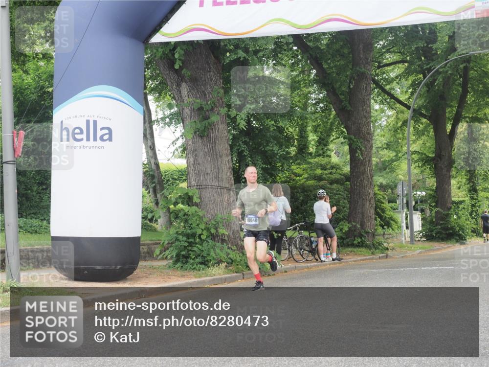 29.06.2025 - hella hamburg halbmarathon KatJ http://msf.ph/oto/8280473 29.06.2025 10:10:40 Zwischen KM18-KM19  meine-sportfotos.de