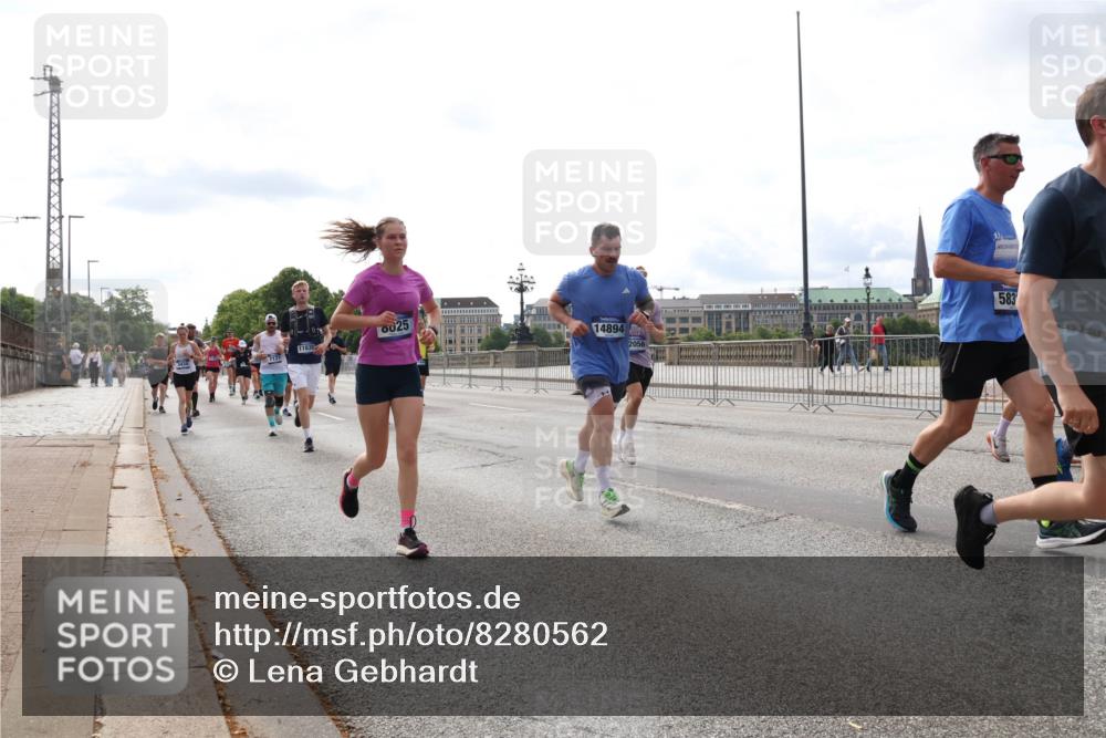 29.06.2025 - hella hamburg halbmarathon Lena Gebhardt http://msf.ph/oto/8280562 29.06.2025 10:20:29 Lombardsbrücke 0025, 7131, 14894, 2056, 17, 583, 1011, 1046, 1069, 1115, 1471, 1474, 2053, 2064, 2101, 2325, 2478, 2834, 3278, 3434, 3733, 3781, 3842, 4154, 4166, 4288, 4422, 4585, 4614, 4737, 4739, 4754, 4869, 5181, 5556, 5625, 5659, 5811, 5812, 5831, 5937, 6608, 6951, 7018, 7101, 7131, 7519, 7739, 7744, 7808, 8025, 8387, 8462, 8588, 8738, 8940, 9136, 9196, 9722, 9735, 9873, 10041, 10050, 10350, 10414, 10550, 10595, 10613, 10647, 10701, 10754, 11028, 11100, 11603, 11835, 11995 meine-sportfotos.de