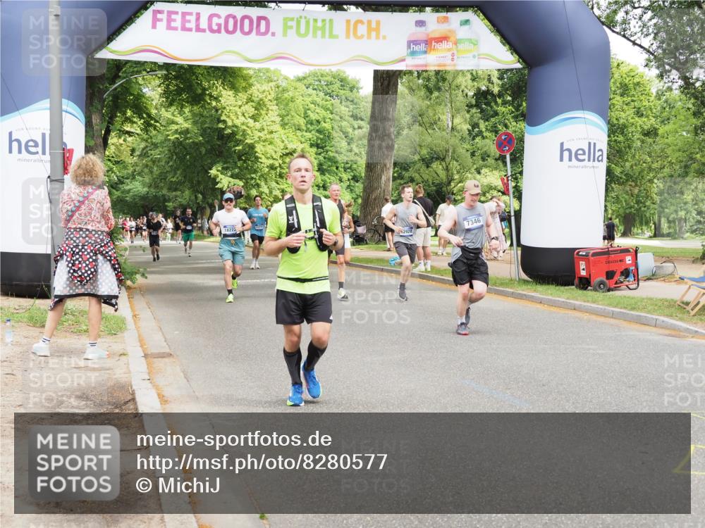 29.06.2025 - hella hamburg halbmarathon MichiJ http://msf.ph/oto/8280577 29.06.2025 10:57:43 Zwischen KM18-KM19 1213, 4007, 7346, 7881, 8001, 8055, 12928, 14679, 15214, 16323, 16938 meine-sportfotos.de